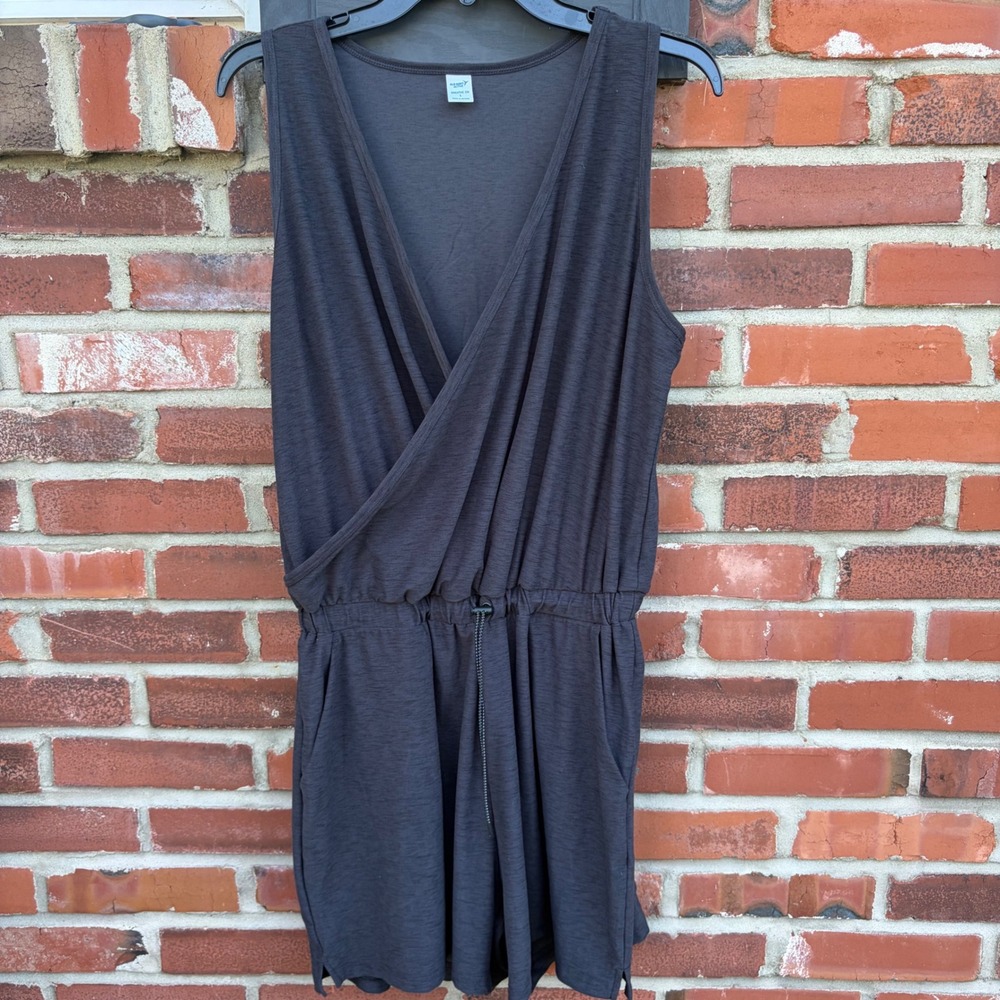 Old Navy Active Breathe On Romper Black Sleeveless V-Neck Drawstring Waist Large